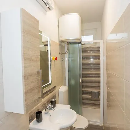 Toni Appartement *