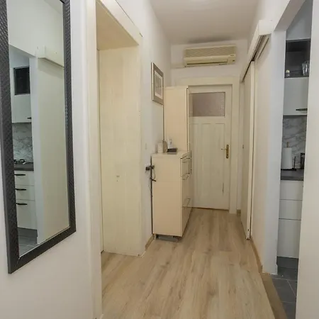 Apartament Toni