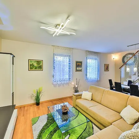 Apartman Toni Appartement *